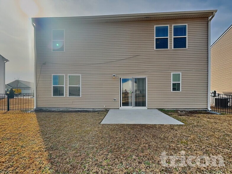 Building Photo - 165 Ogden Pond Pl