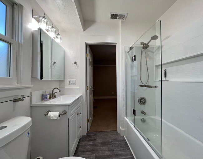 Building Photo - TENTATIVELY RENTED 2 Bedrooms, 1 Bathroom Charmer Near Downtown Napa