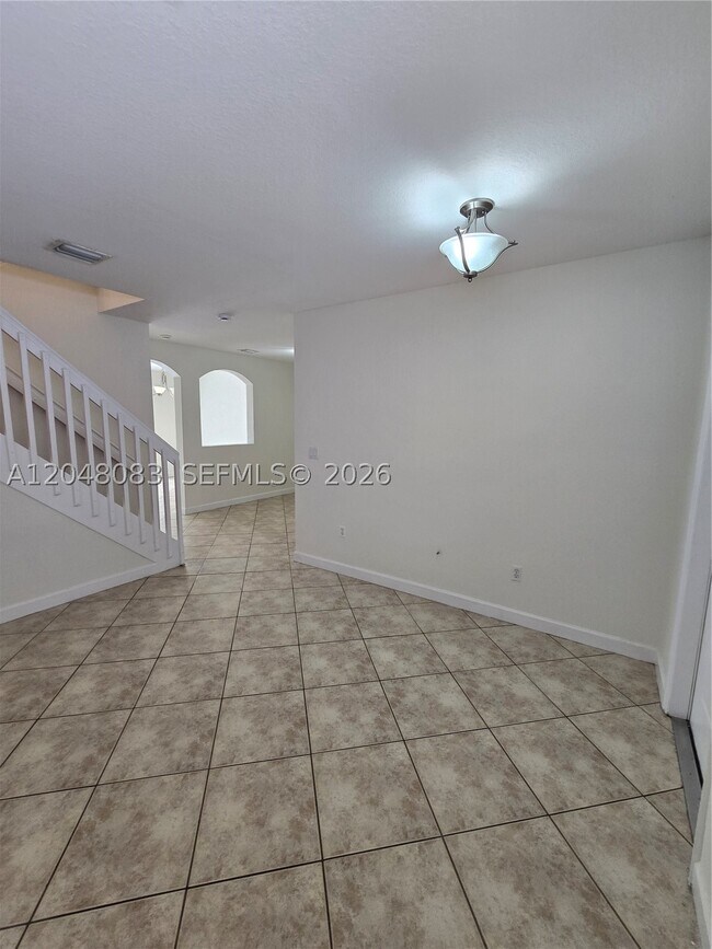 Building Photo - 14758 SW 9th Ln