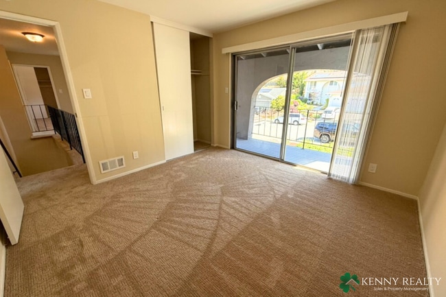 Building Photo - Large Updated 5 Bedroom Home in San Mateo ...