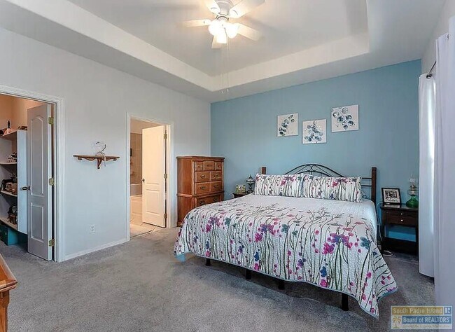 Building Photo - 39 Torrey Pines Dr