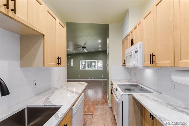 Building Photo - 4805 W 33rd Ave