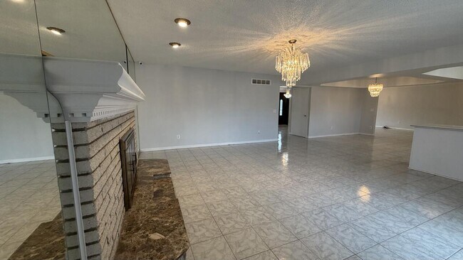 Building Photo - 36868 Melbourne Dr