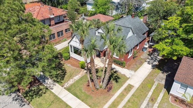 Building Photo - 1739 Moro Ave