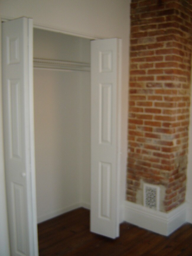 Building Photo - 1401 Madison Ave