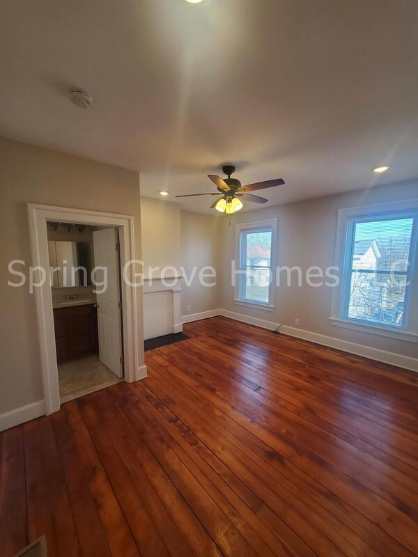 Building Photo - 710 Derby Ave