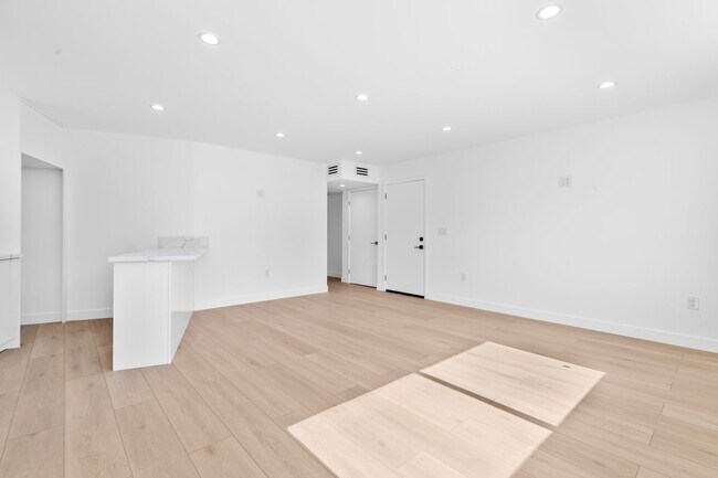 Building Photo - 10941 Christine Way