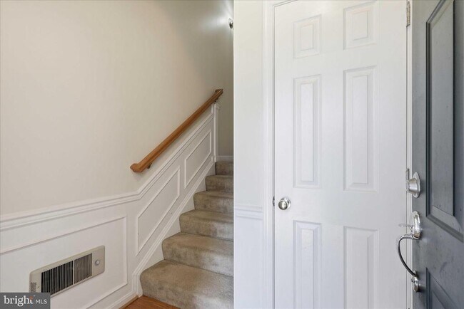 Building Photo - 2932 Finsbury Pl