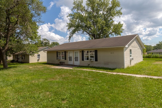 Primary Photo - 3612 Greeley Dr