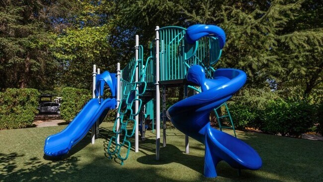 Building Photo - 7001 Old Redmond Rd