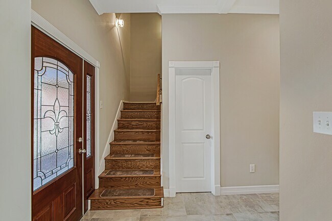 Building Photo - 15070 Kimberley Ct