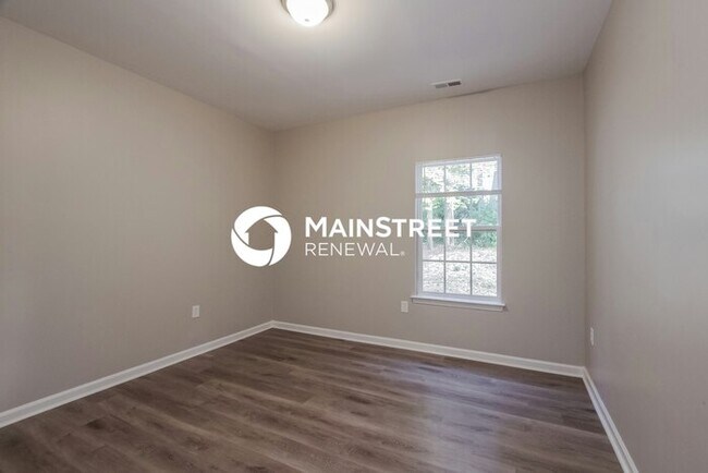 Building Photo - 4 Bedroom Pet-Friendly Home in MONROE, NC with Main Street Renewal