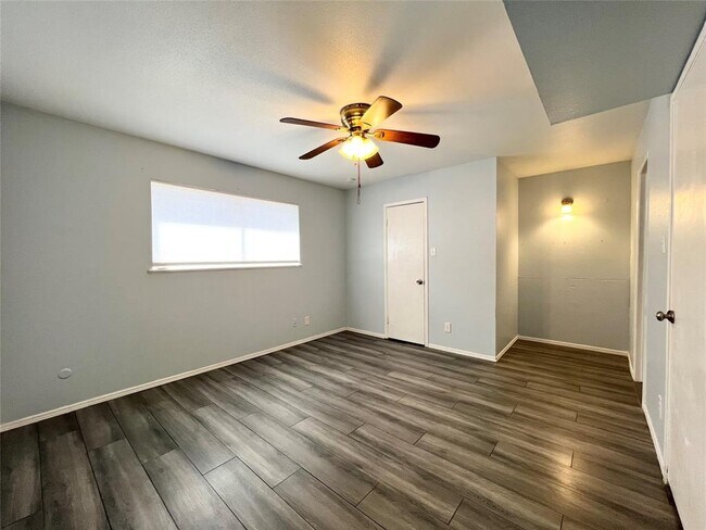 Building Photo - 1300 Eagle Lake Rd