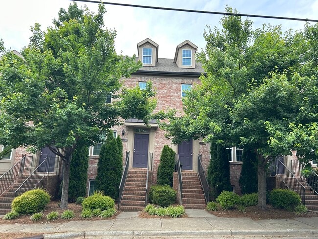 Front-Unit B - 400 Armour St