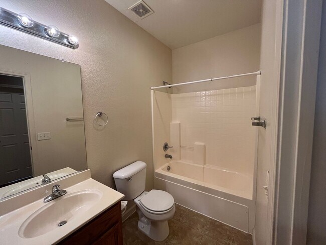 Building Photo - 1187 Steidlmayer Way