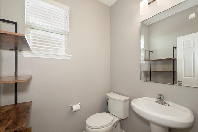 Building Photo - 24015 Adobe Ridge Ln