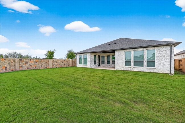 Building Photo - 28939 Shady Grove Ln