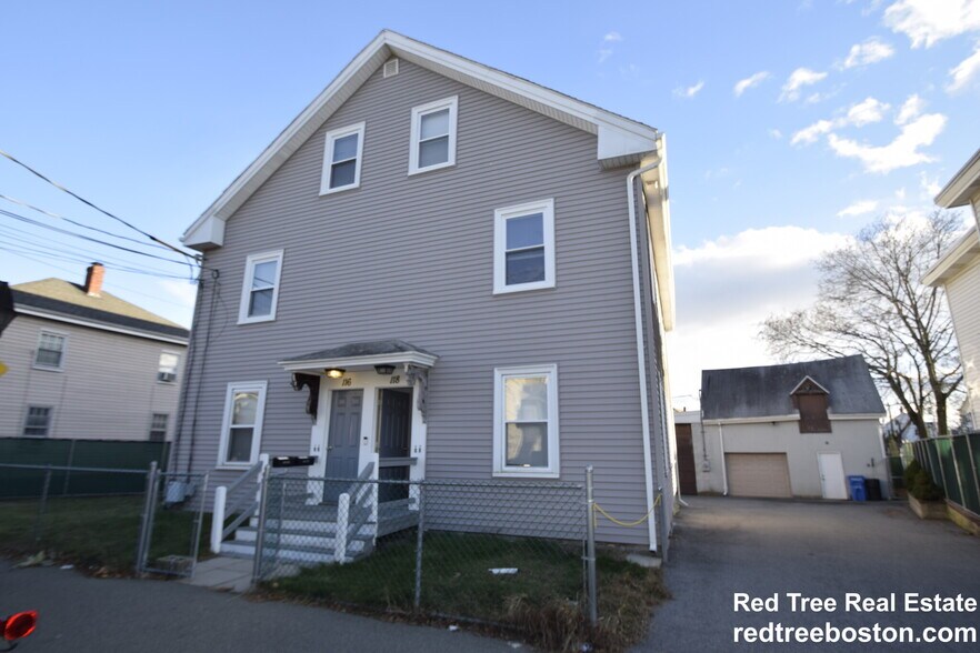 Building Photo - 118 Charles St