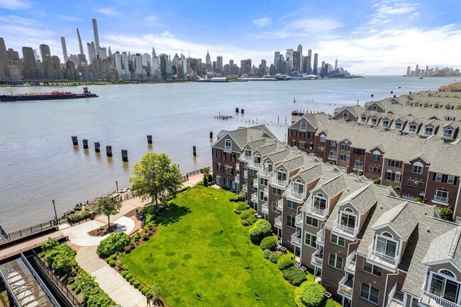 Building Photo - 500 Fulton Ct