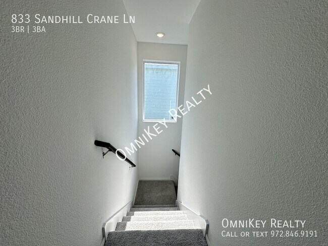 Building Photo - 833 Sandhill Crane Ln