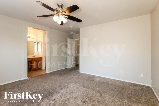 Building Photo - 13006 W Redfield Rd