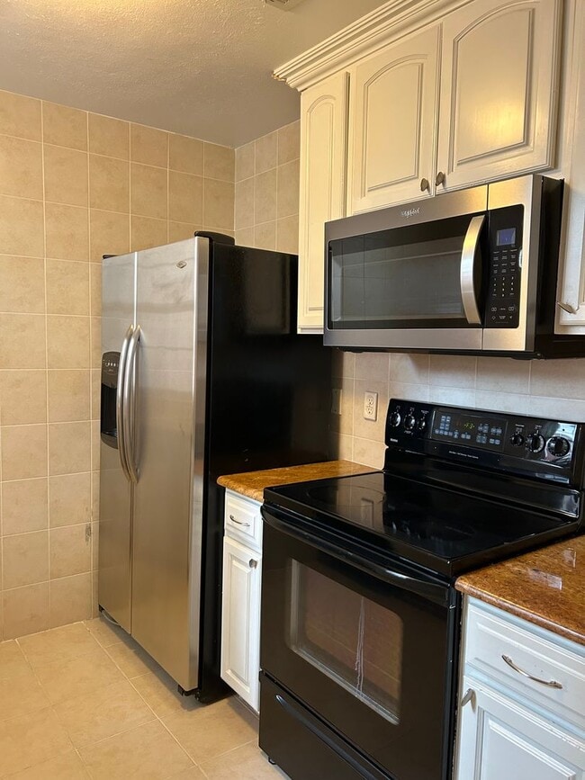 Building Photo - 3407 Shenandoah St