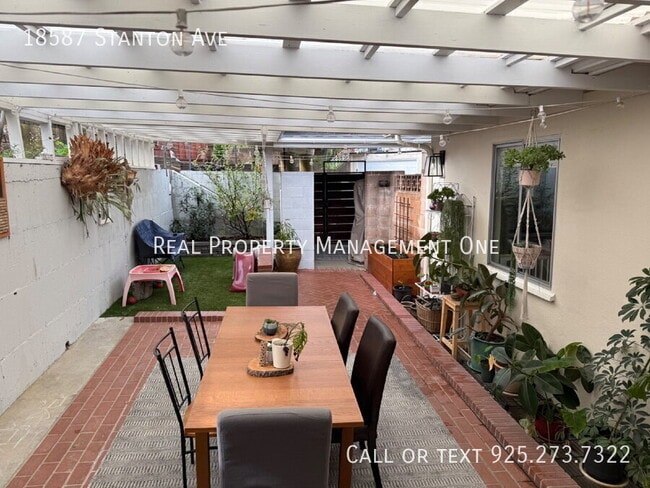 Building Photo - 18587 Stanton Ave