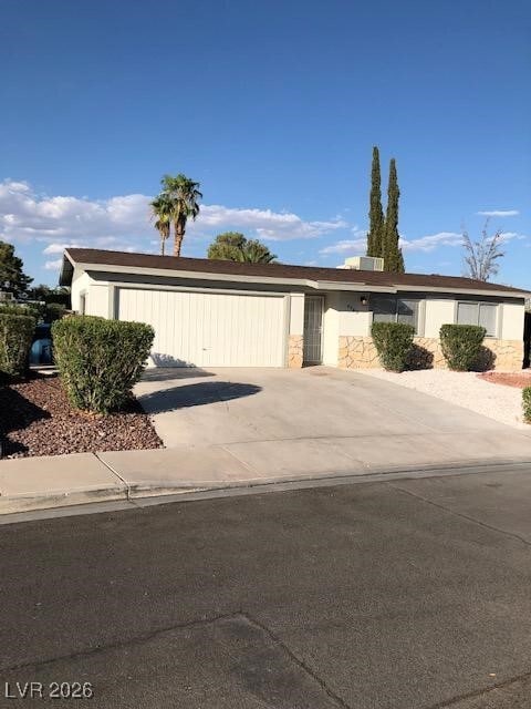 Building Photo - 6382 Creston Ave