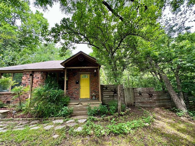 Building Photo - 8619 Groveland Dr