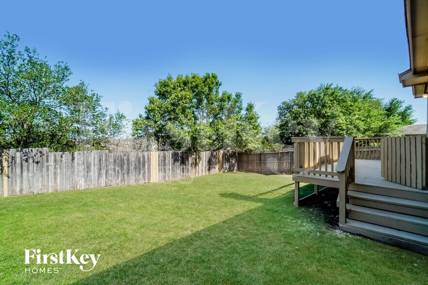 Building Photo - 3838 Sausalito Fern