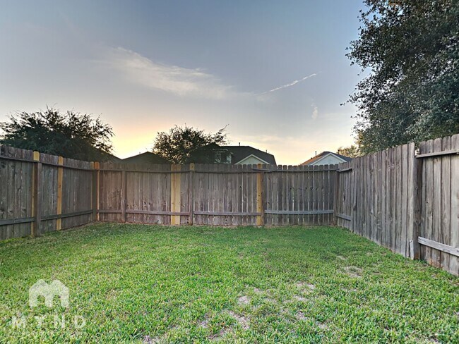Building Photo - 10507 Scenic Cove Ct