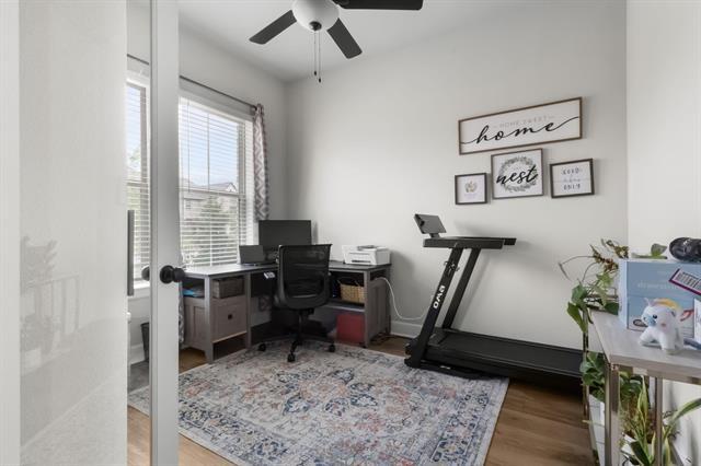 Building Photo - 711 Prairie Falcon Dr