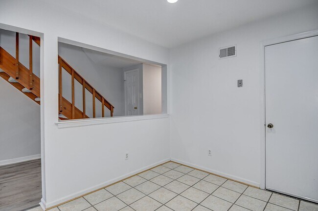 Building Photo - FOR RENT - KEMPSVILLE AREA, VIRGINIA BEACH!