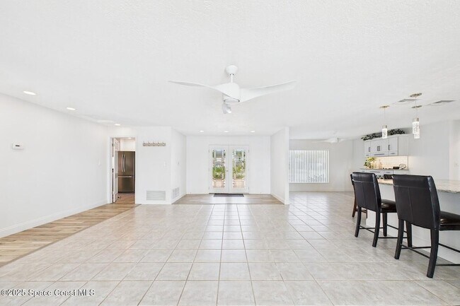 Building Photo - 778 Nassau Rd