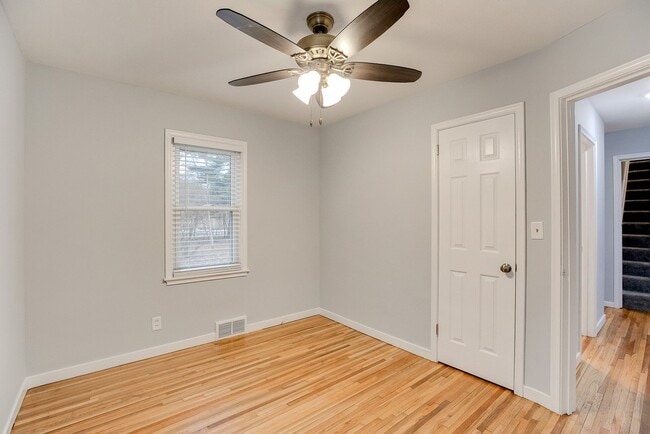 Building Photo - Stunningly Renovated 5-Bed Arden Hills Home.