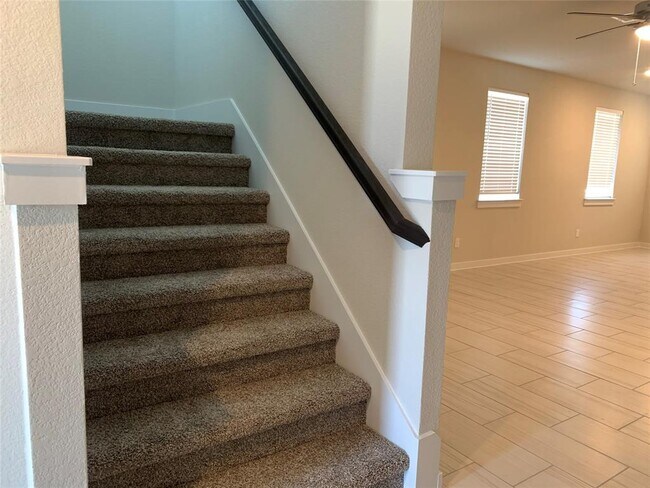 Building Photo - 2913 Sage Ranch Dr