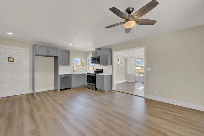 Building Photo - Downtown Vacaville 1Bed/1Bath