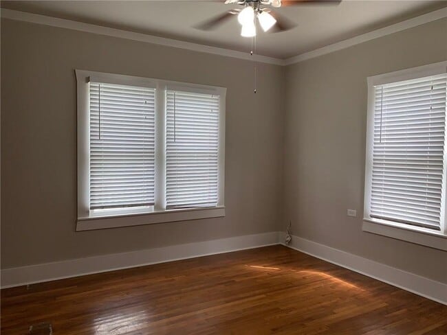 Building Photo - 1002 Forest St