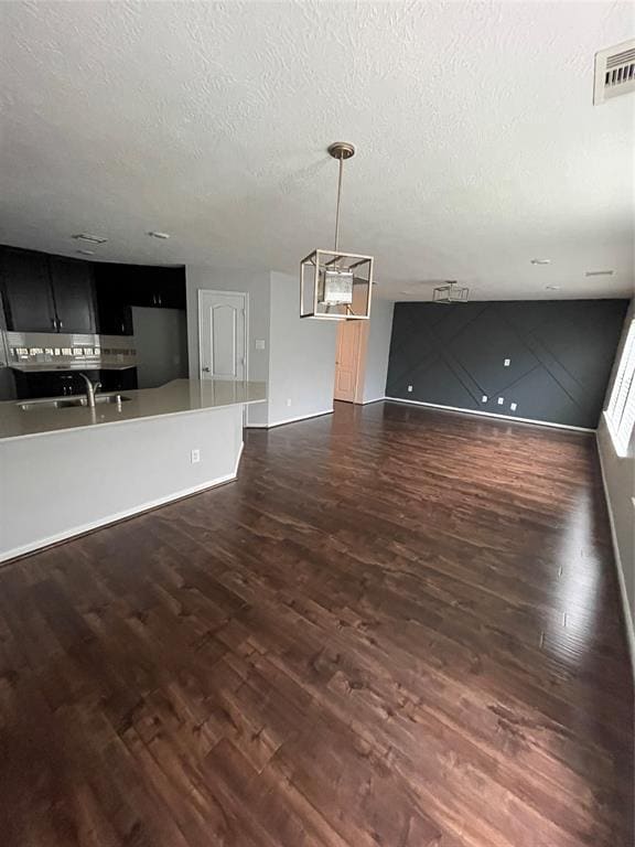 Building Photo - 15827 Copper Oak Ln