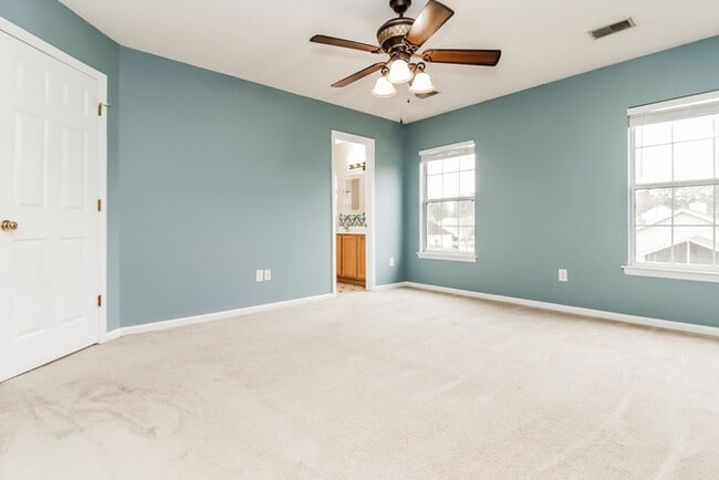 Building Photo - 101 Glenlivet Ct