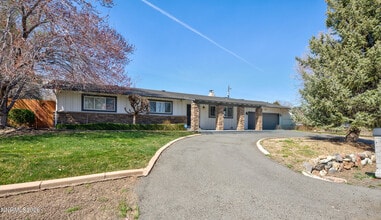 Building Photo - 12310 S Hills Dr