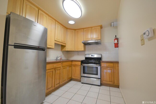 Building Photo - 120 Leland Ave