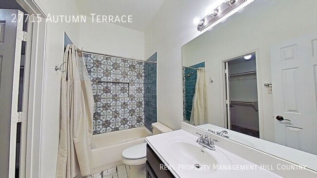 Building Photo - 27715 Autumn Terrace