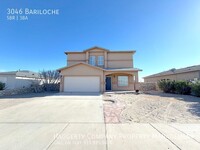 Building Photo - Gorgeous 5bed/3bath Refrig A/C with 2 Mast...