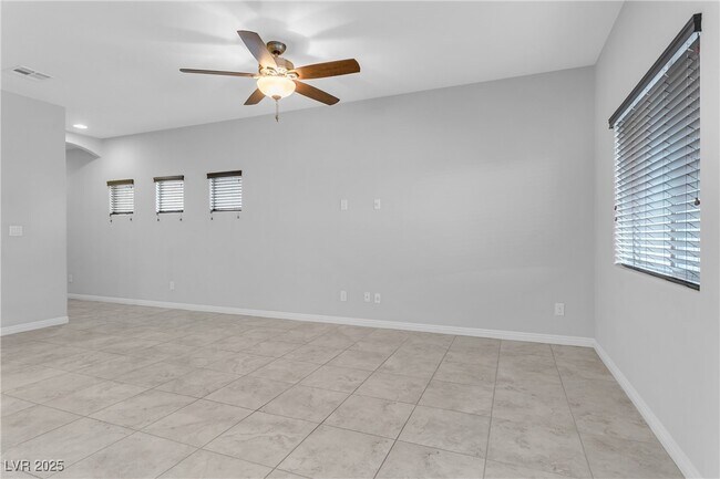 Building Photo - 9404 Sand Tiger Ave