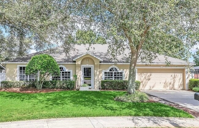 Building Photo - 920 Westcliffe Dr