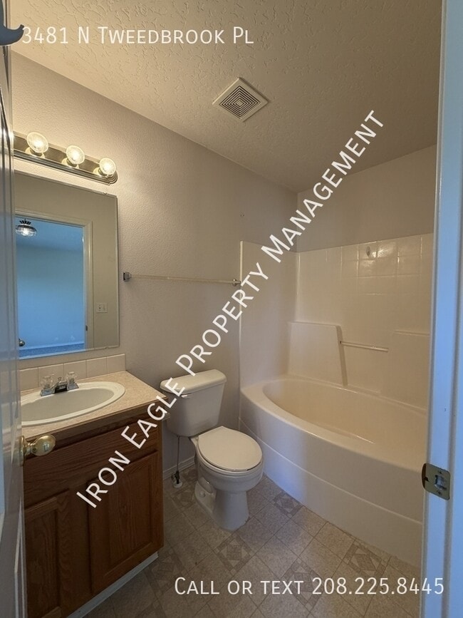 Building Photo - 3481 N Tweedbrook Pl