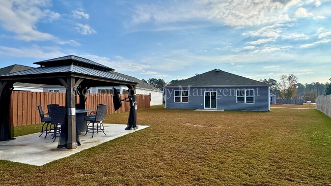 Building Photo - 1114 Forest Glen Dr