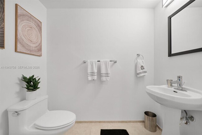 Building Photo - 60 SW 13th St