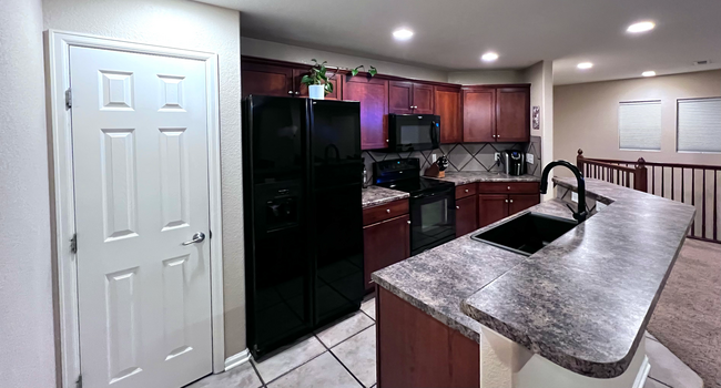 Kitchen - 17201 Lark Water Ln